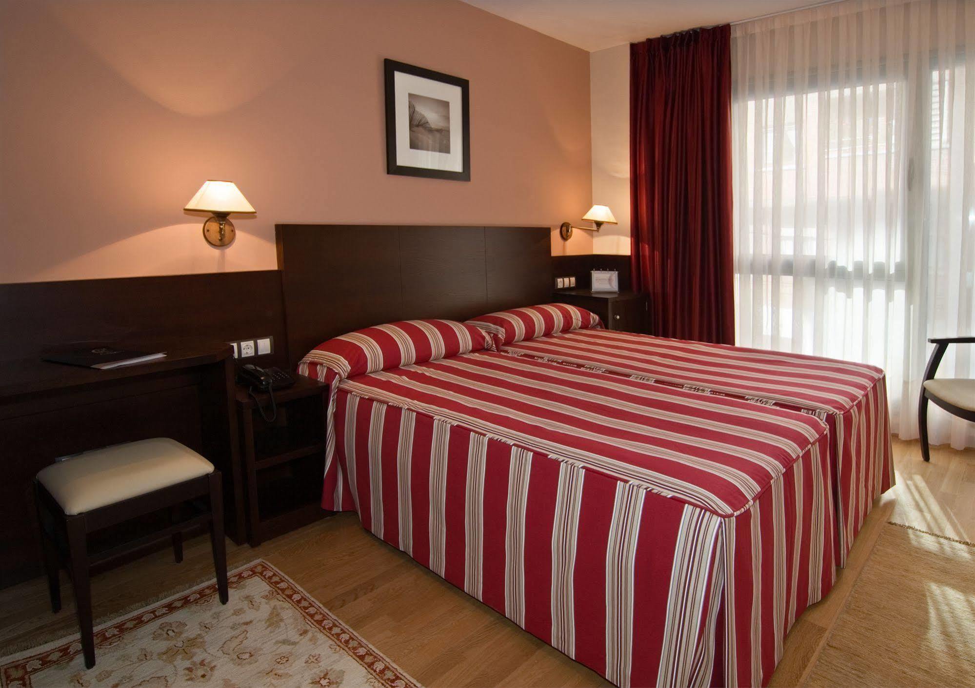 אוביידו Hotel Castro Real מראה חיצוני תמונה